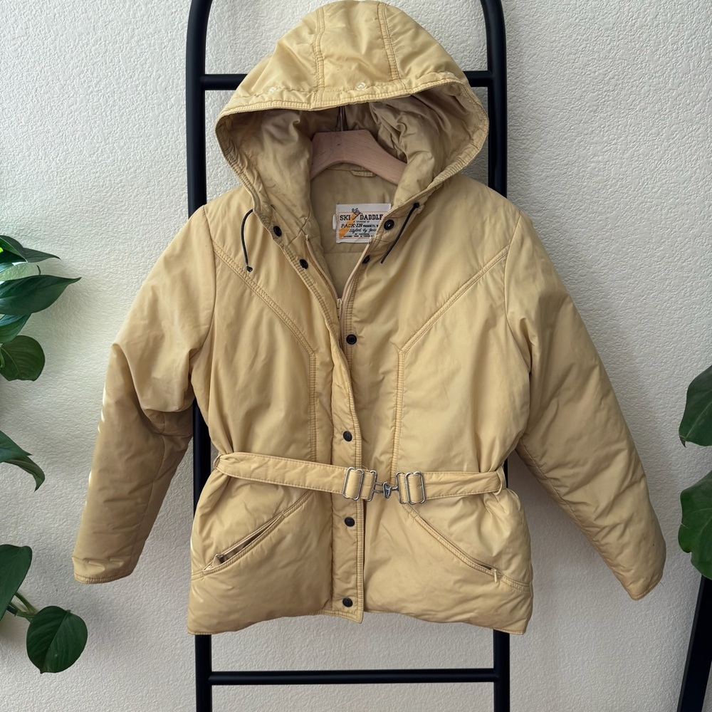 Vintage Ski-Daddle Down Buttercream Puffer Jacket Size Small‎